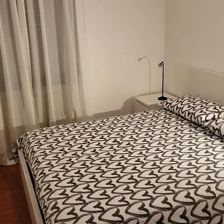 Apartment Di Fronte All'ospedale Modena